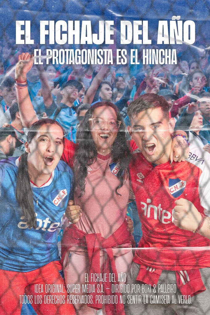 Aficionados del Club Nacional de Fútbol celebrando con alegría, capturados por RUMA estudio.